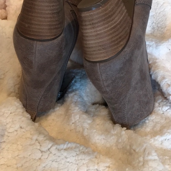 Franco Sarto Ankle Boots - Taupe - size 8.5M - Like New - Picture 5 of 6
